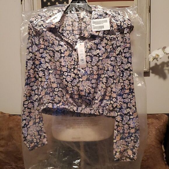 BCBGeneration Bubble Crepe Top   - Picture 4 of 7